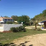 Mobil-home Confortable Avec Terrasse Pour 4 Personnes - Api-1-52-400 Campingplads