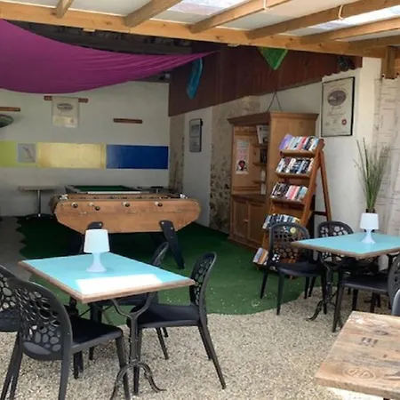 Campingplads Mobil-home Confortable Avec Terrasse Pour 4 Personnes - Api-1-52-400