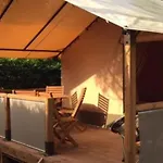 Mobil-home Confortable Avec Terrasse Pour 4 Personnes - Api-1-52-400