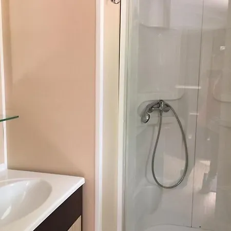 Mobil-home Confortable Avec Terrasse Pour 4 Personnes - Api-1-52-400 旺代蒙塔利韦