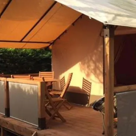 Mobil-home Confortable Avec Terrasse Pour 4 Personnes - Api-1-52-400